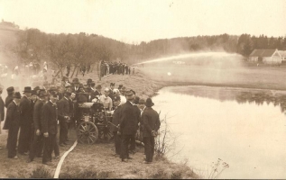SDH - cvičení u rybníka Vratislav 1927